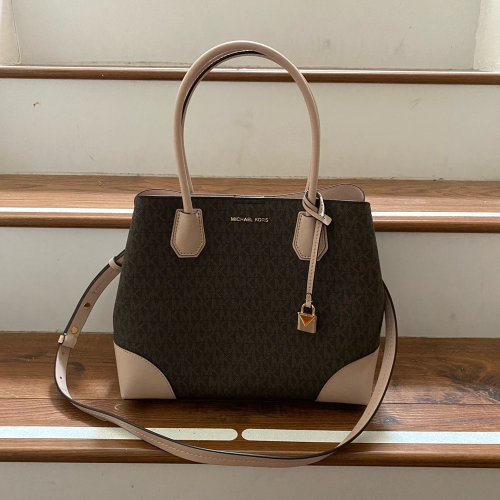 Michael Kors Mercer Gallery crossbody bag